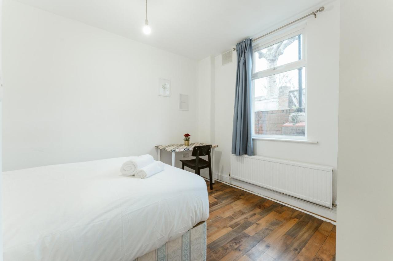 Upton Park Bedrooms 25 Min To Central ลอนดอน ภายนอก รูปภาพ