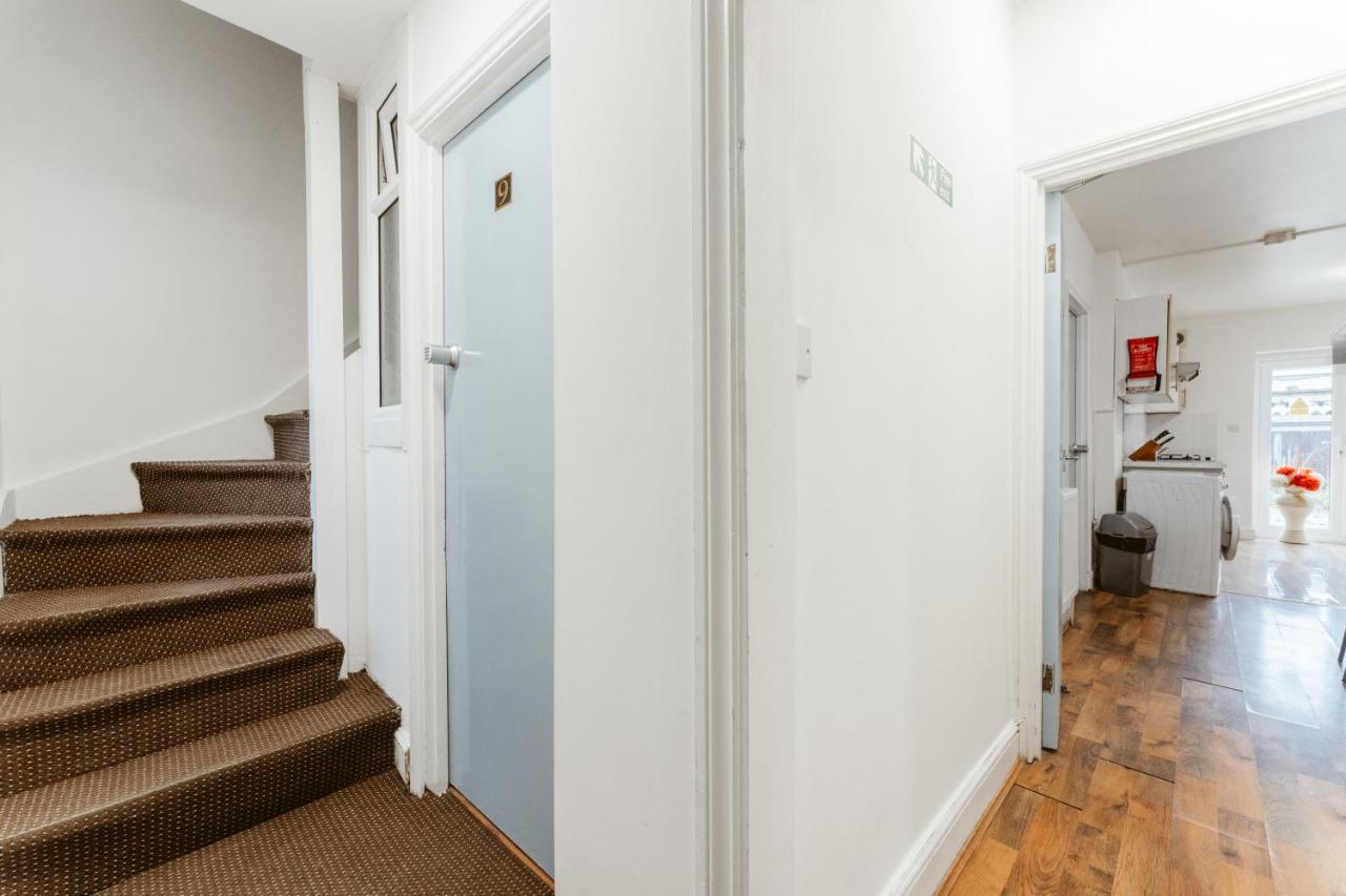 Upton Park Bedrooms 25 Min To Central ลอนดอน ภายนอก รูปภาพ