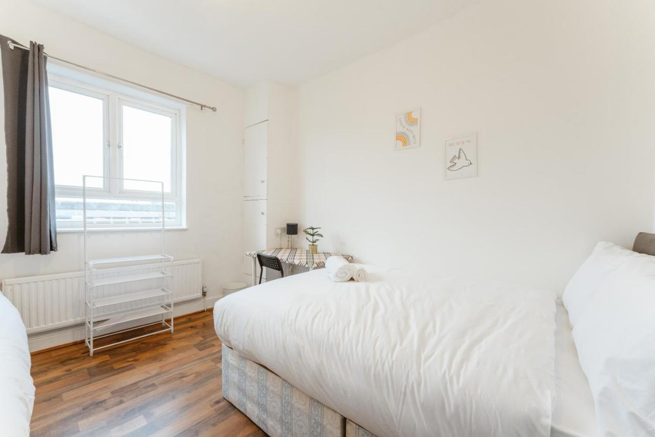 Upton Park Bedrooms 25 Min To Central ลอนดอน ภายนอก รูปภาพ